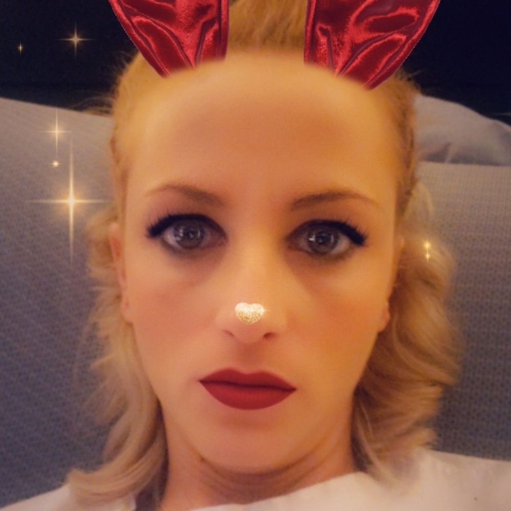 Meet your Posher, Danielle